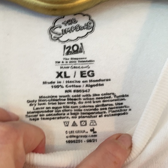 Simpsons Tshirt size xl EUC - Picture 3 of 3
